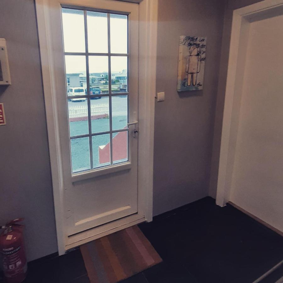 Grindavik Guesthouse Self Check In & Out Exterior foto