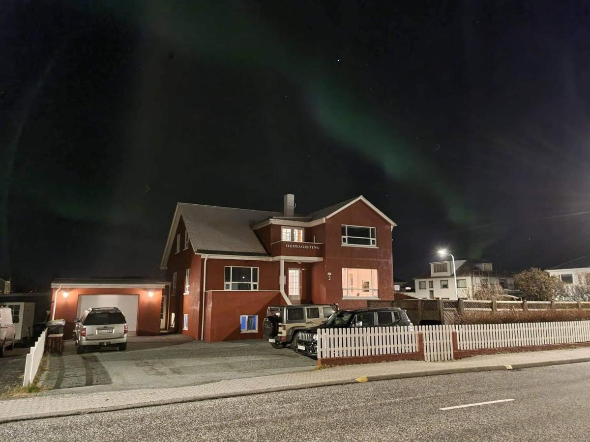 Grindavik Guesthouse Self Check In & Out Exterior foto