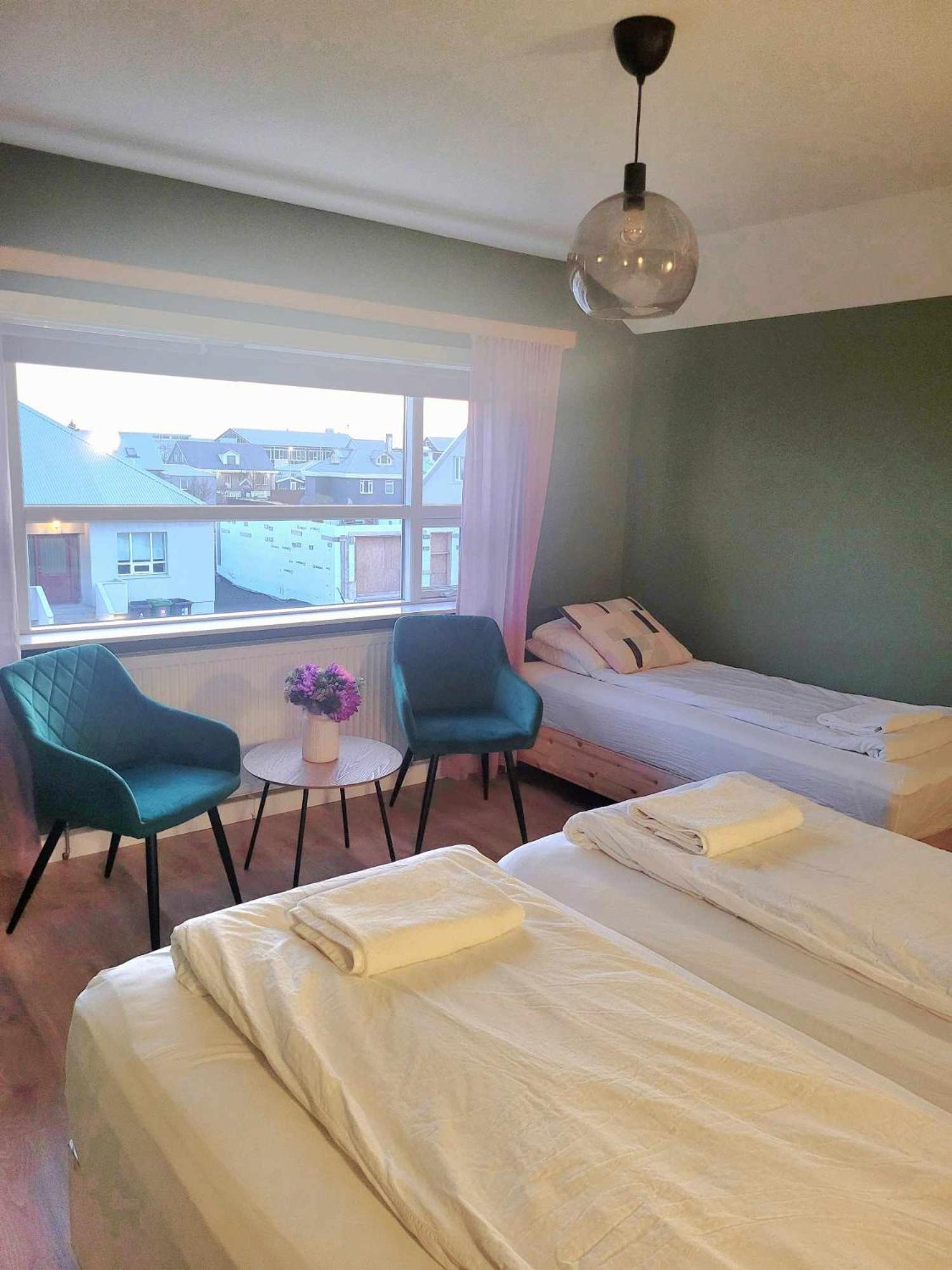 Grindavik Guesthouse Self Check In & Out Exterior foto